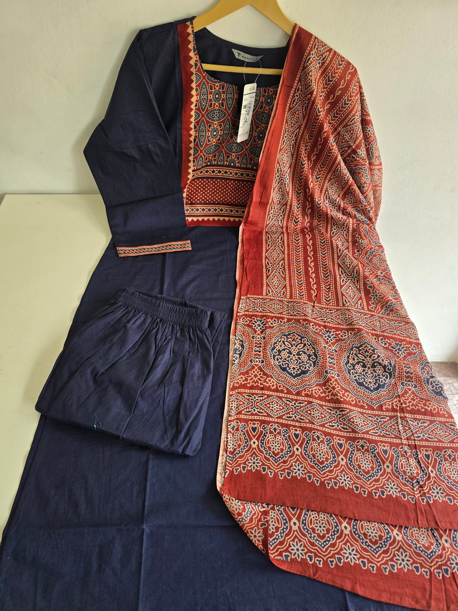 Cotton CJ02